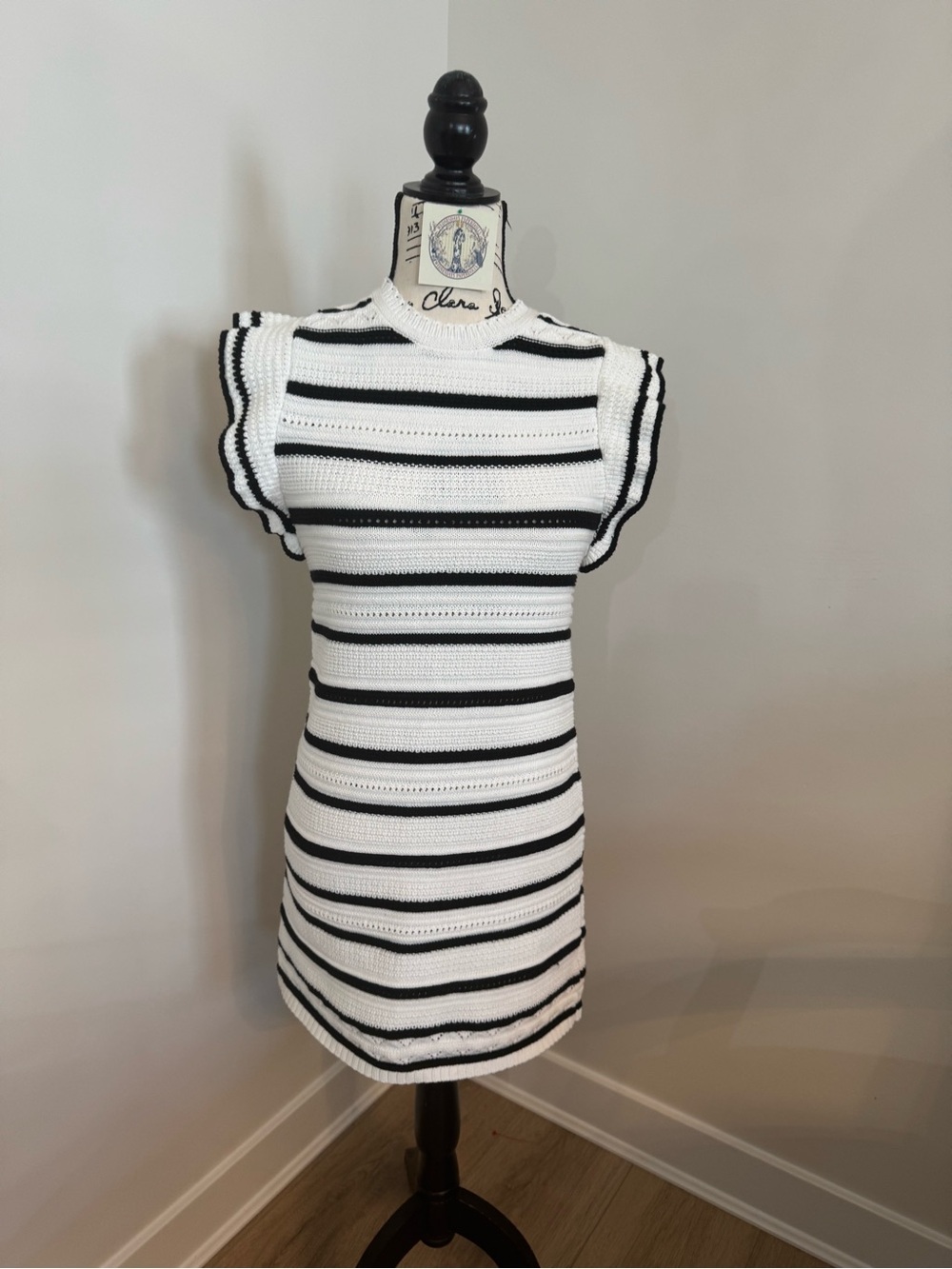 New Free Assembly Sz XS  Womens Sleeveless Mini  Black & White Sweater Dress